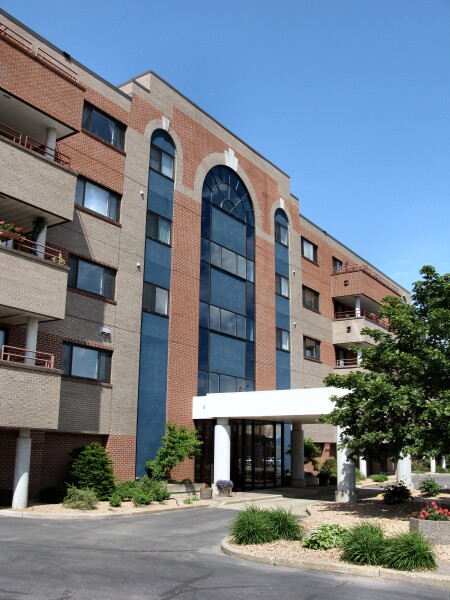 River Plaza Apartments