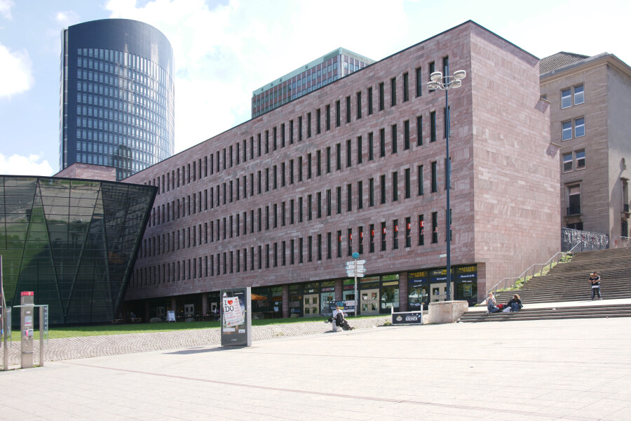 Max-von-der-Grün-Platz 1-3