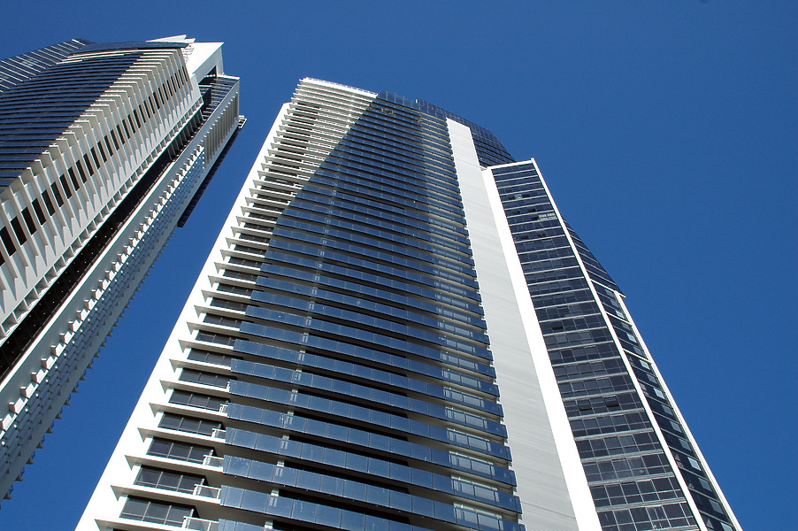 Circle on Cavill South Tower