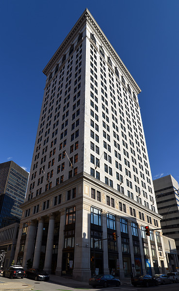 708-899-386