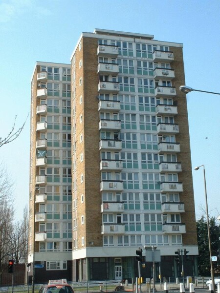 381a-403d Well Hall Road