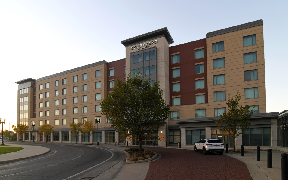 Courtyard Muncie at Horizon Convention Center