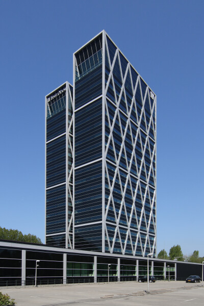 Ernst & Young