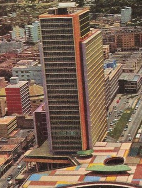 Simon Bolivar Center II