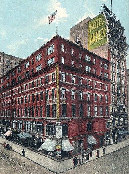 Colonial Hotel