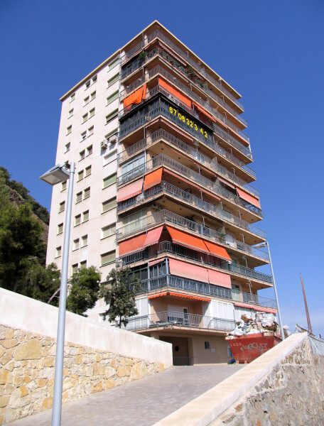 Edificio en Campos Eliseos
